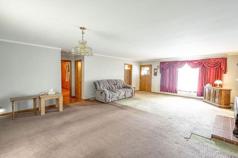 Tiny photo for 802 Coshocton Avenue, Mount Vernon, OH 43050 (MLS # 225045219)