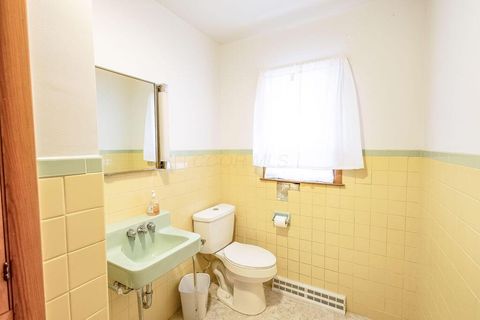 Tiny photo for 802 Coshocton Avenue, Mount Vernon, OH 43050 (MLS # 225045219)