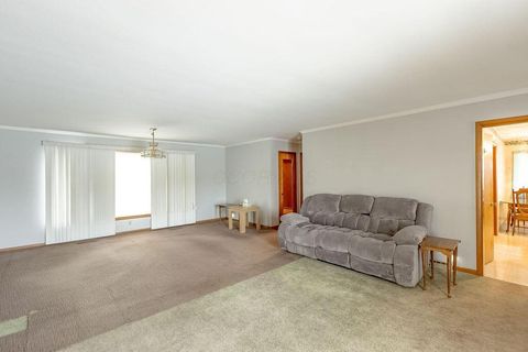 Tiny photo for 802 Coshocton Avenue, Mount Vernon, OH 43050 (MLS # 225045219)