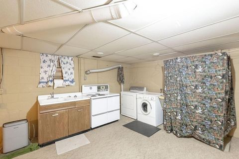 Tiny photo for 802 Coshocton Avenue, Mount Vernon, OH 43050 (MLS # 225045219)