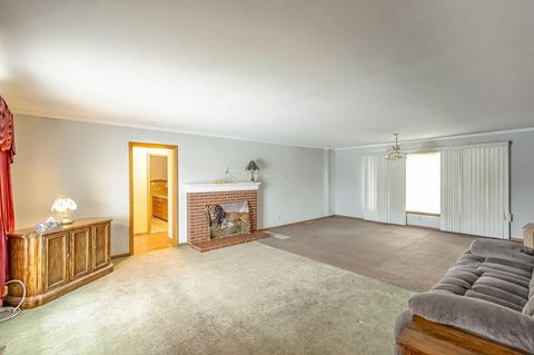 Tiny photo for 802 Coshocton Avenue, Mount Vernon, OH 43050 (MLS # 225045219)