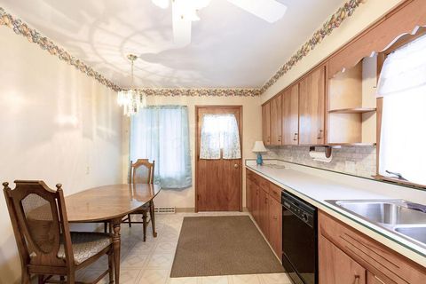 Tiny photo for 802 Coshocton Avenue, Mount Vernon, OH 43050 (MLS # 225045219)