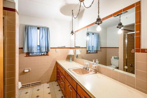 Tiny photo for 802 Coshocton Avenue, Mount Vernon, OH 43050 (MLS # 225045219)