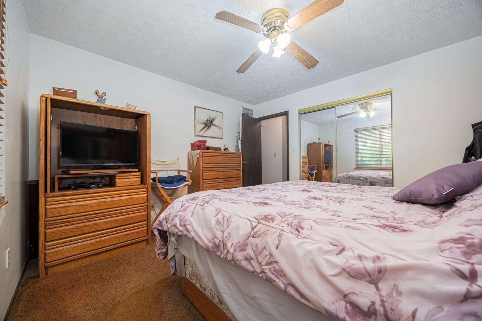 5965 Lucky Charm Drive, Galloway, Ohio image 23