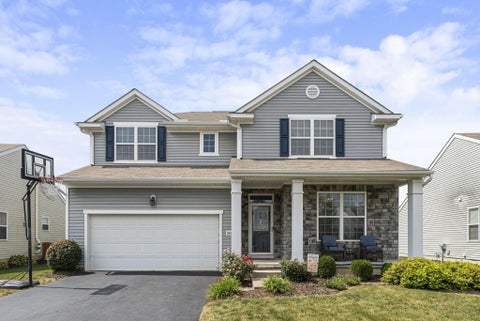 Photo of 2425 Angelfire Drive, Grove City, OH 43123 (MLS # 226034146)