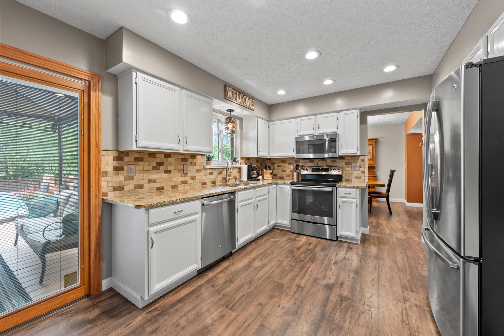 2556 Cowall Drive, Hilliard, Ohio image 11