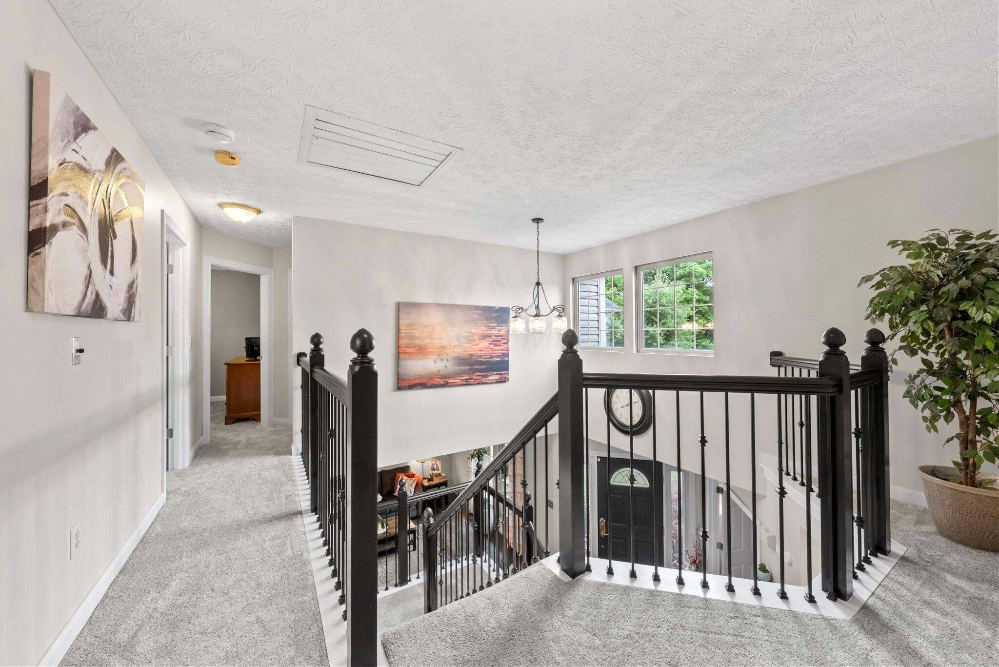 2556 Cowall Drive, Hilliard, Ohio image 24