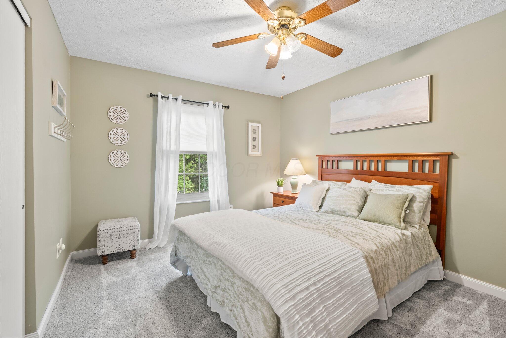 2556 Cowall Drive, Hilliard, Ohio image 33