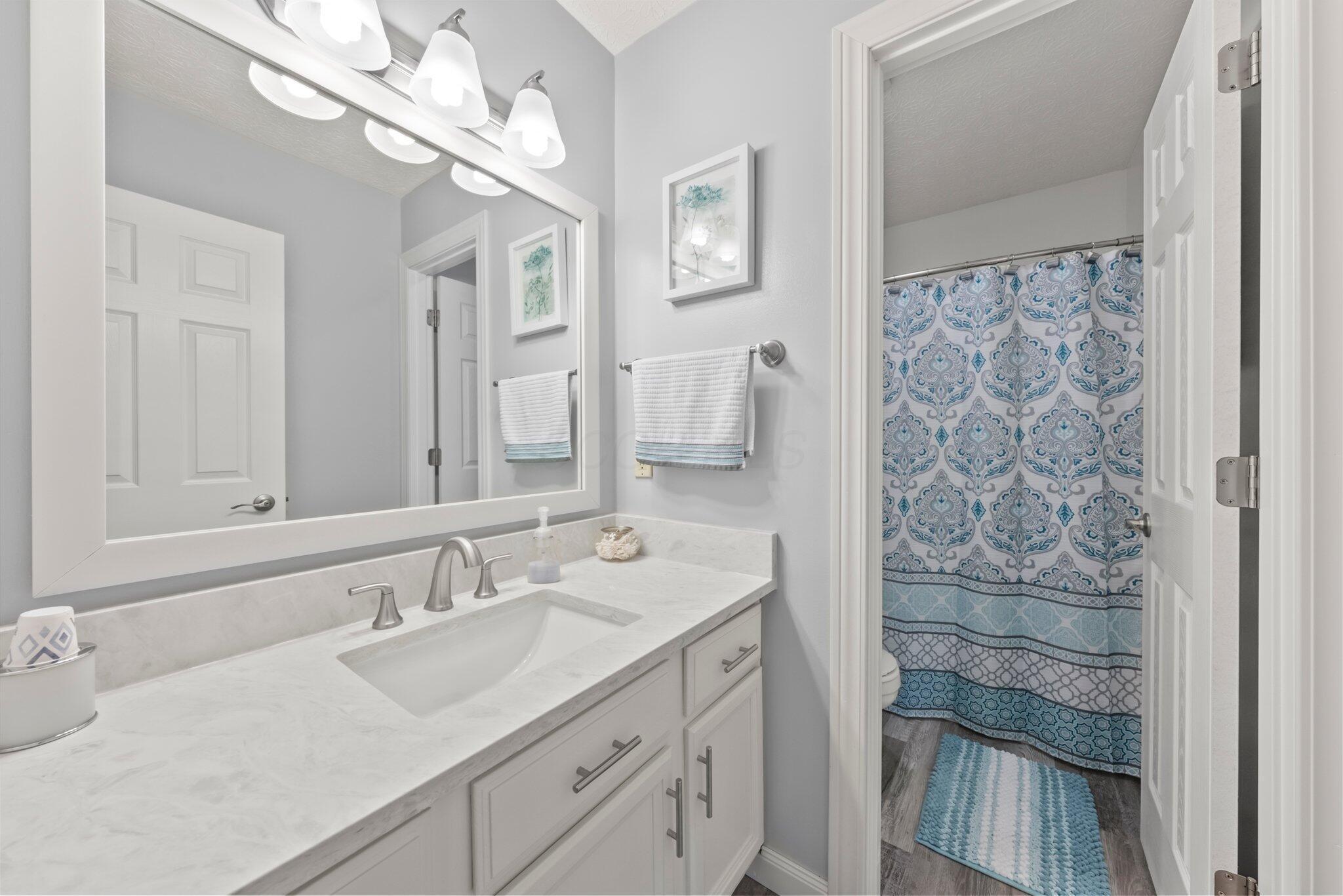 2556 Cowall Drive, Hilliard, Ohio image 31