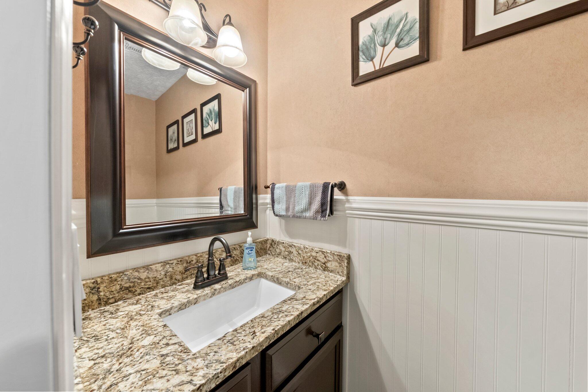 2556 Cowall Drive, Hilliard, Ohio image 22