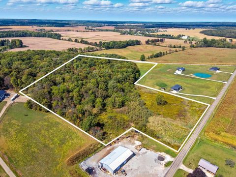 Photo of 0 Johnstown Road, Centerburg, OH 43011 (MLS # 225037202)