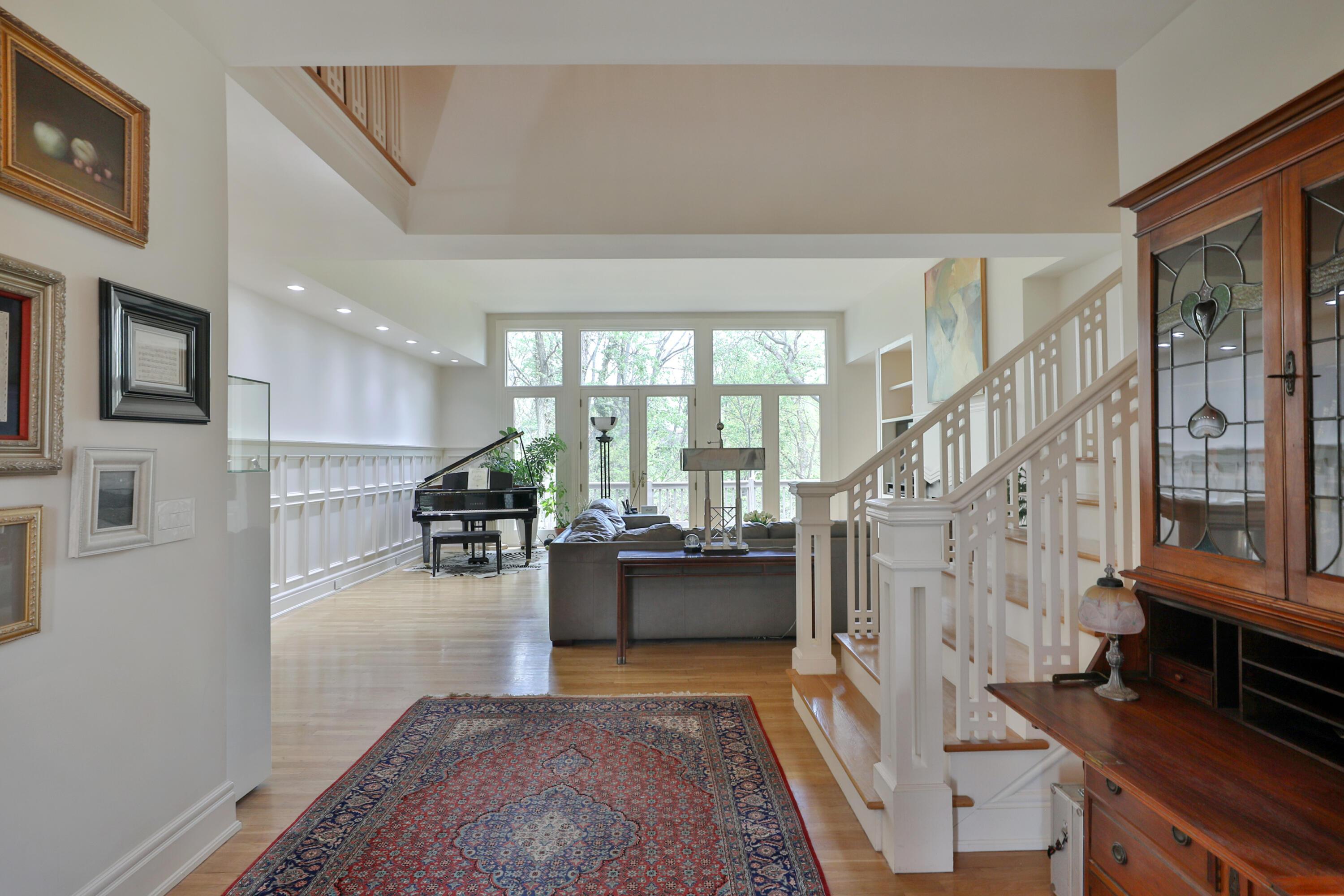 Columbus, Ohio, 43202, United States, 3 Bedrooms Bedrooms, ,4 BathroomsBathrooms,Residential,Active,2041814