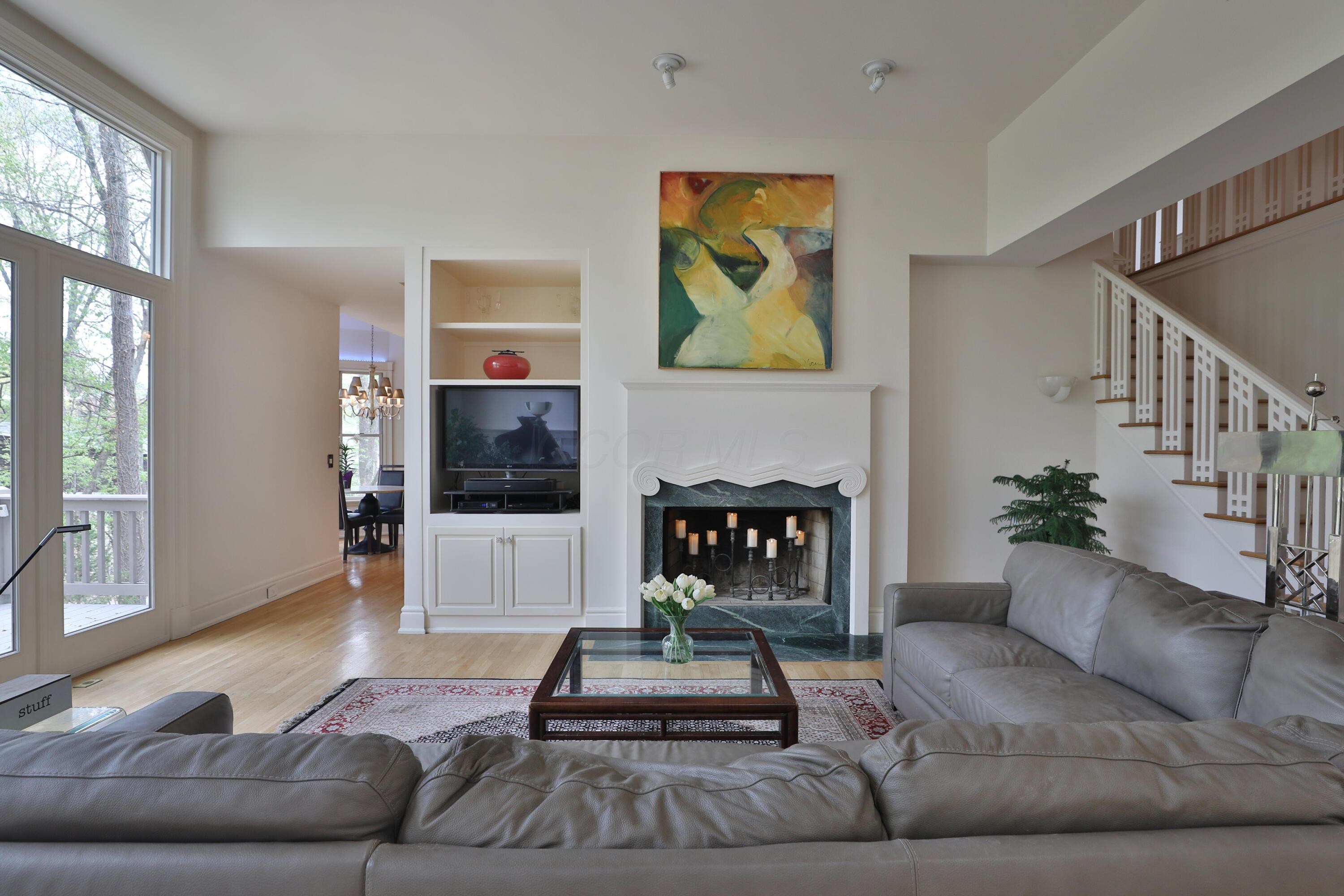 Columbus, Ohio, 43202, United States, 3 Bedrooms Bedrooms, ,4 BathroomsBathrooms,Residential,Active,2041814
