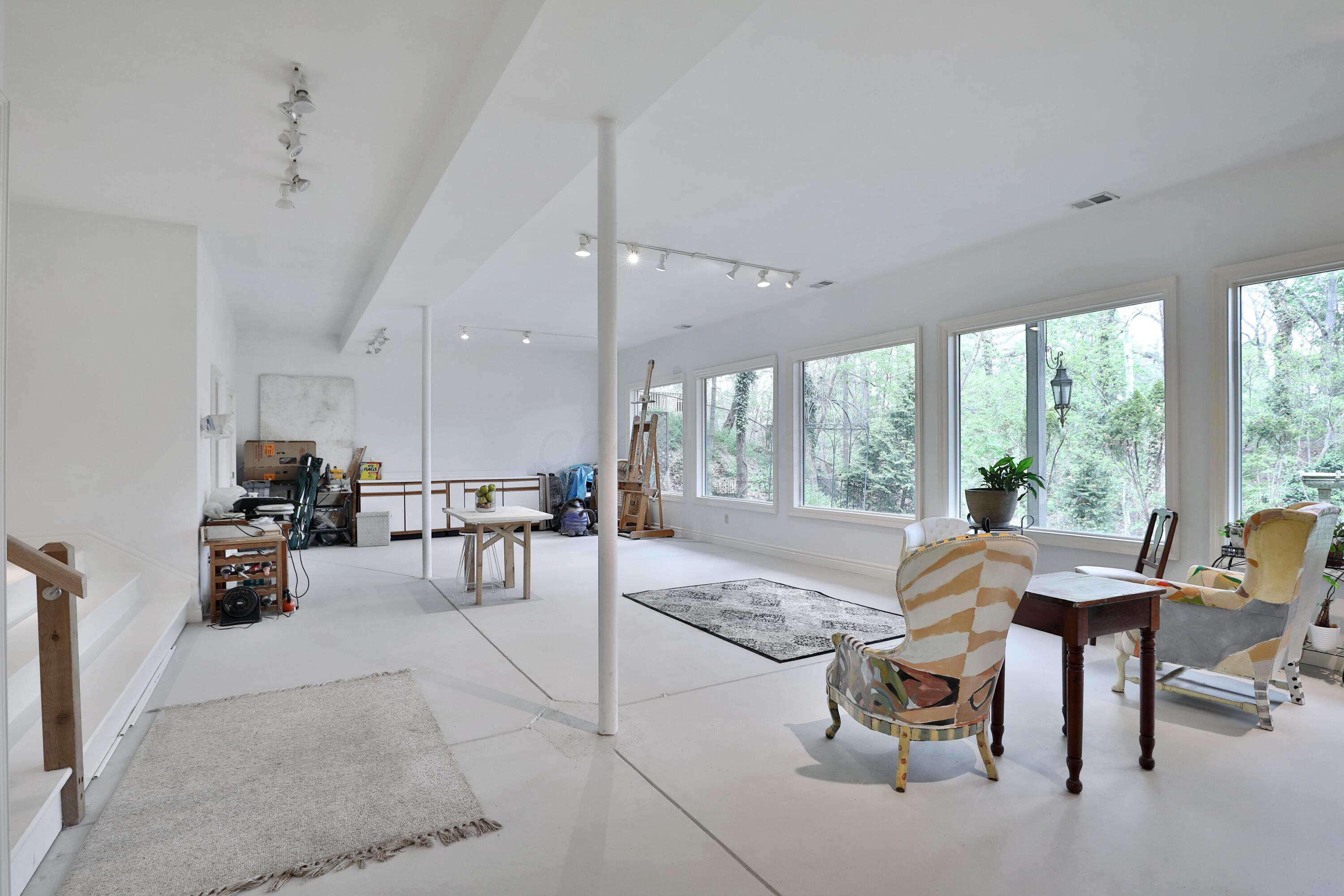 Columbus, Ohio, 43202, United States, 3 Bedrooms Bedrooms, ,4 BathroomsBathrooms,Residential,Active,2041814
