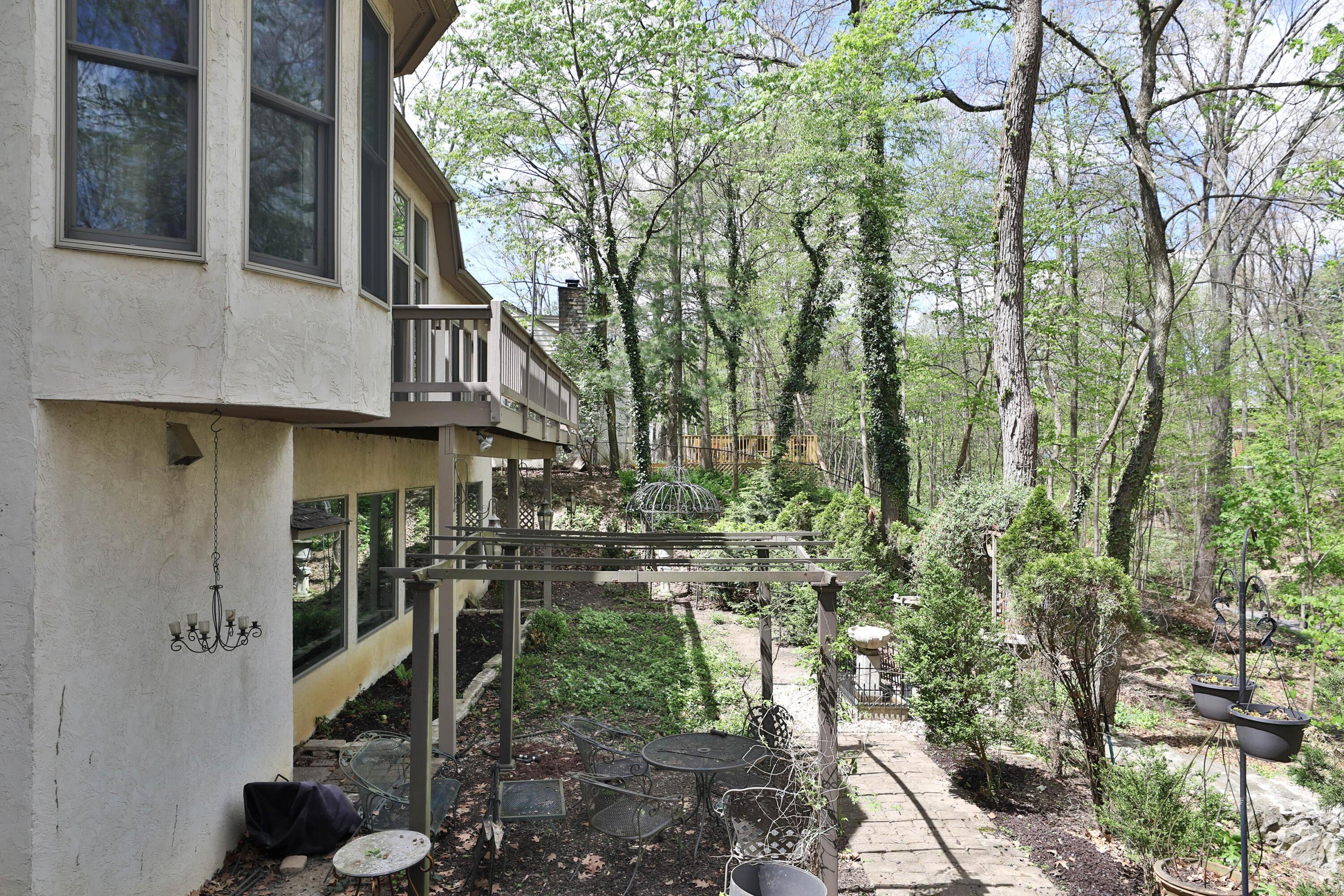 Columbus, Ohio, 43202, United States, 3 Bedrooms Bedrooms, ,4 BathroomsBathrooms,Residential,Active,2041814