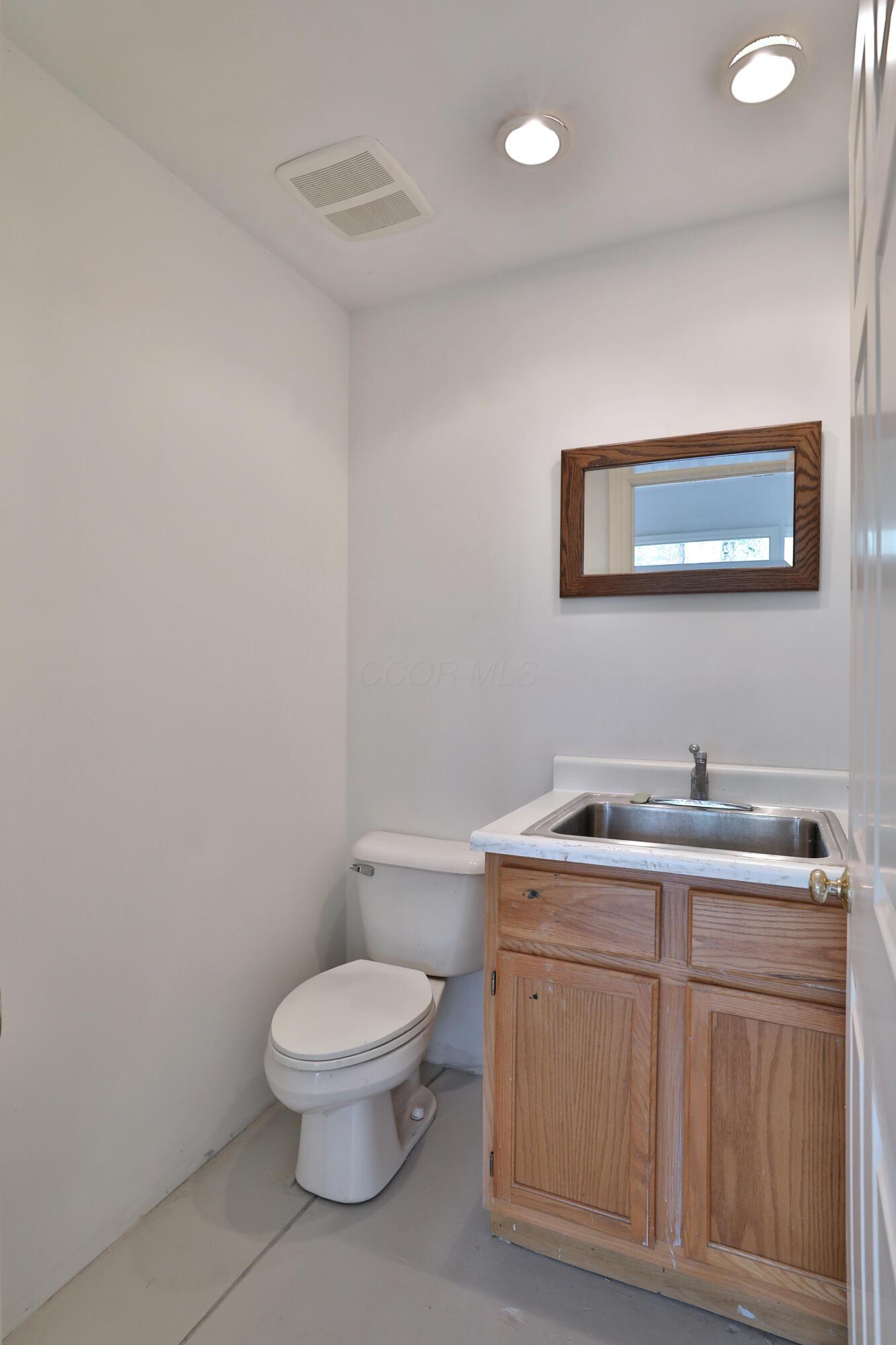 Columbus, Ohio, 43202, United States, 3 Bedrooms Bedrooms, ,4 BathroomsBathrooms,Residential,Active,2041814