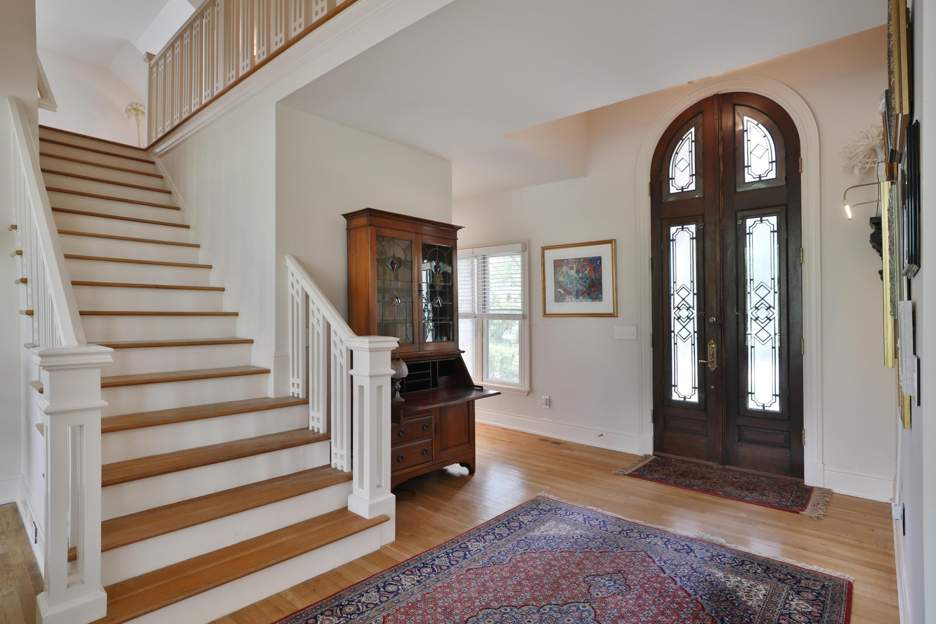 Columbus, Ohio, 43202, United States, 3 Bedrooms Bedrooms, ,4 BathroomsBathrooms,Residential,Active,2041814