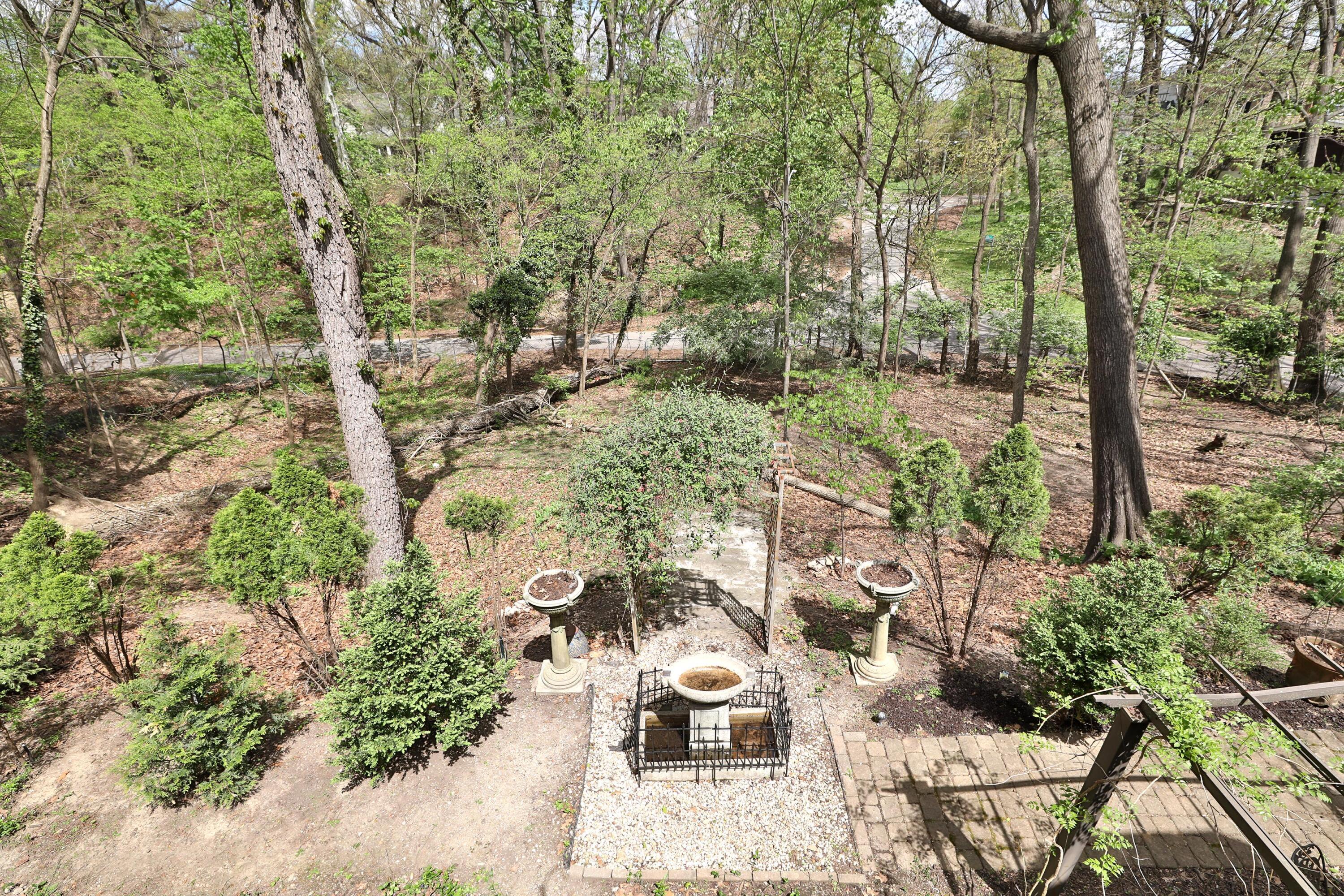 Columbus, Ohio, 43202, United States, 3 Bedrooms Bedrooms, ,4 BathroomsBathrooms,Residential,Active,2041814