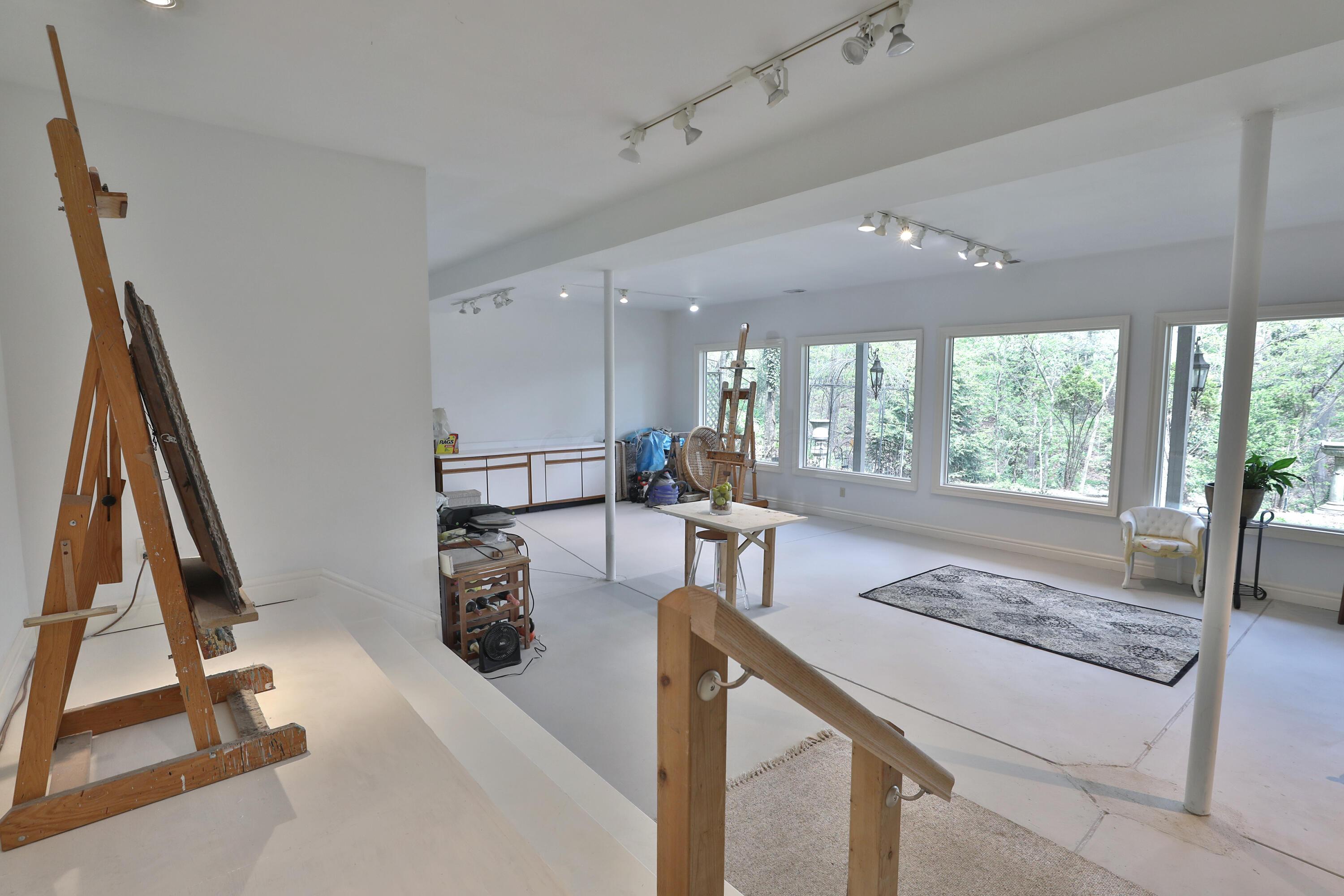 Columbus, Ohio, 43202, United States, 3 Bedrooms Bedrooms, ,4 BathroomsBathrooms,Residential,Active,2041814