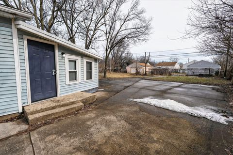 Photo of 2520 Atwood Terrace, Columbus, OH 43211 (MLS # 226004745)