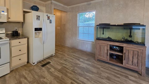 Tiny photo for 2445 Columbus-Lancaster Road NW #205, Lancaster, OH 43130 (MLS # 226033875)