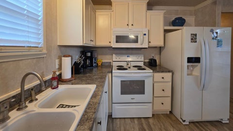 Tiny photo for 2445 Columbus-Lancaster Road NW #205, Lancaster, OH 43130 (MLS # 226033875)