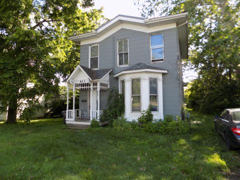 Multifamily For Sale - 611 N Sandusky Street<br/> Knox County, Mount Vernon, OH 43050