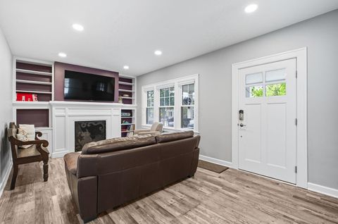 Tiny photo for 268 S Cassady Avenue, Columbus, OH 43209 (MLS # 225037022)