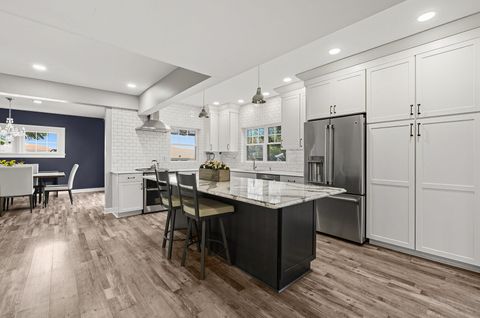 Tiny photo for 268 S Cassady Avenue, Columbus, OH 43209 (MLS # 225037022)