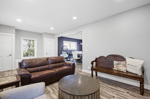 Tiny photo for 268 S Cassady Avenue, Columbus, OH 43209 (MLS # 225037022)
