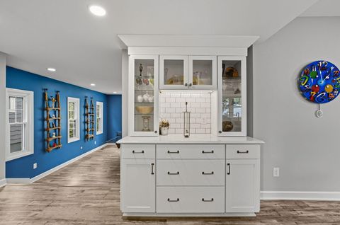Tiny photo for 268 S Cassady Avenue, Columbus, OH 43209 (MLS # 225037022)
