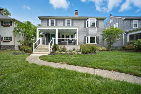 Photo of 268 S Cassady Avenue, Columbus, OH 43209 (MLS # 225037022)