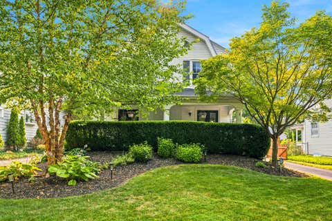 Photo of 194 N Cassady Avenue, Columbus, OH 43209 (MLS # 226028370)