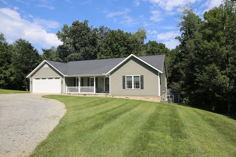 Homes For Sale - 561 Glenmonte Drive<br/> Knox County, Howard, OH 43028