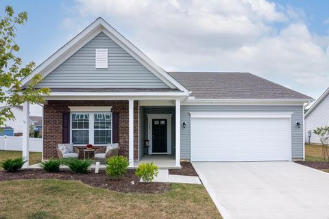 Photo of 468 Rochdale Run, Delaware, OH 43015 (MLS # 226004188)