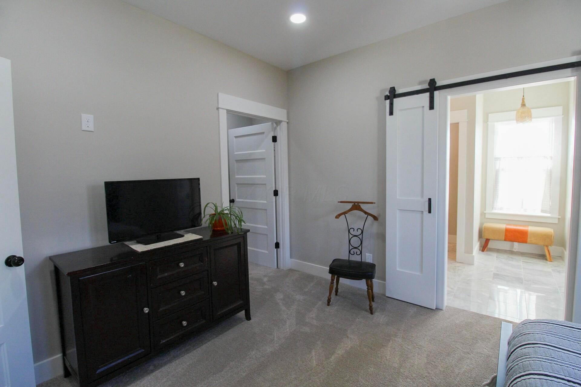 2552 Clearcreek Road, Lancaster, Ohio image 11