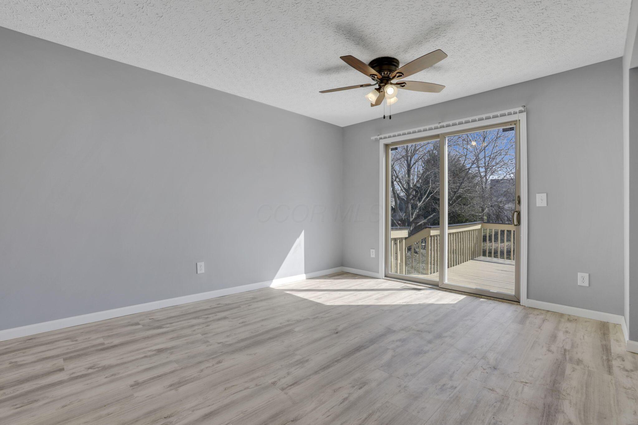 8680 Olenbrook Drive, Lewis Center, Ohio image 13