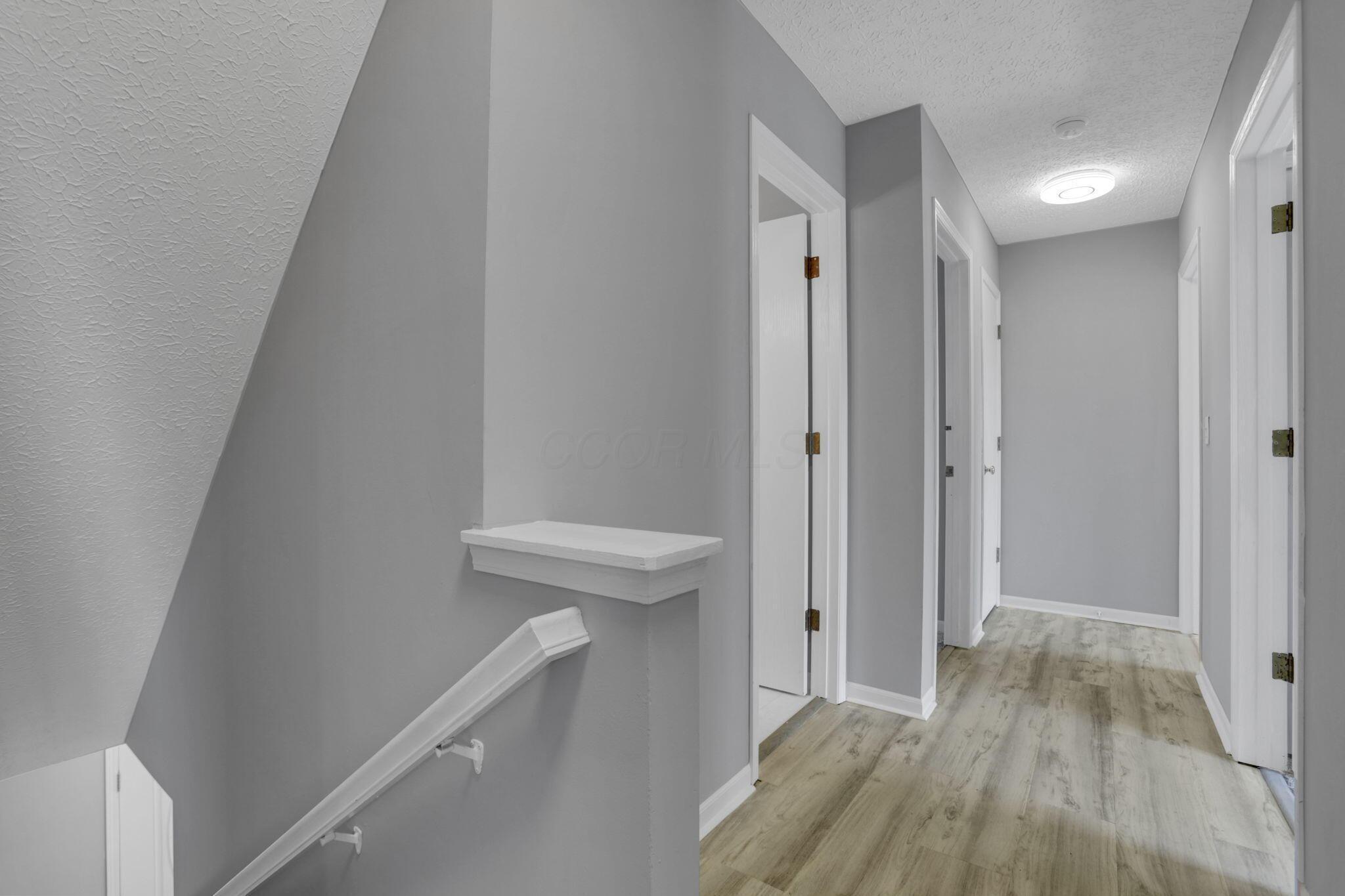8680 Olenbrook Drive, Lewis Center, Ohio image 38