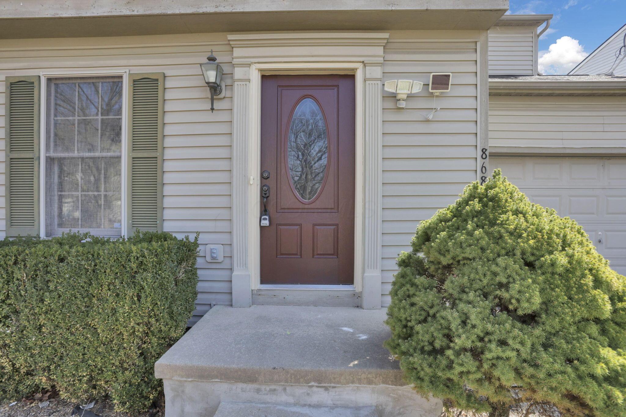 8680 Olenbrook Drive, Lewis Center, Ohio image 7