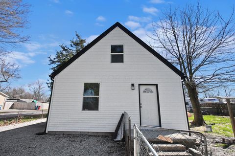 Photo of 3608 S Champion Avenue, Columbus, OH 43207 (MLS # 226007543)