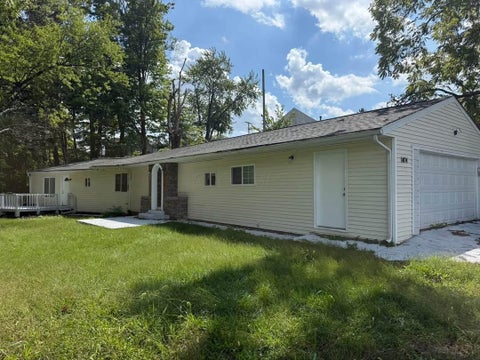 Photo of 1404 S Waggoner Road, Reynoldsburg, OH 43068 (MLS # 226035069)