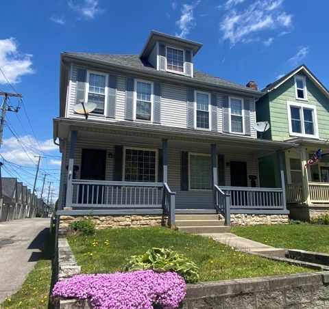 Photo of 526 W 1st Avenue, Columbus, OH 43201 (MLS # 225044302)