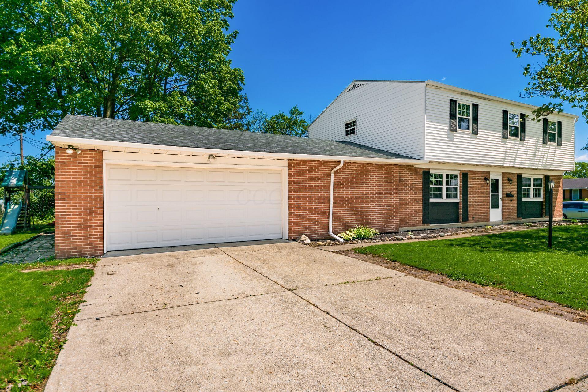 3950 Monterey Drive, Grove City, Ohio image 2