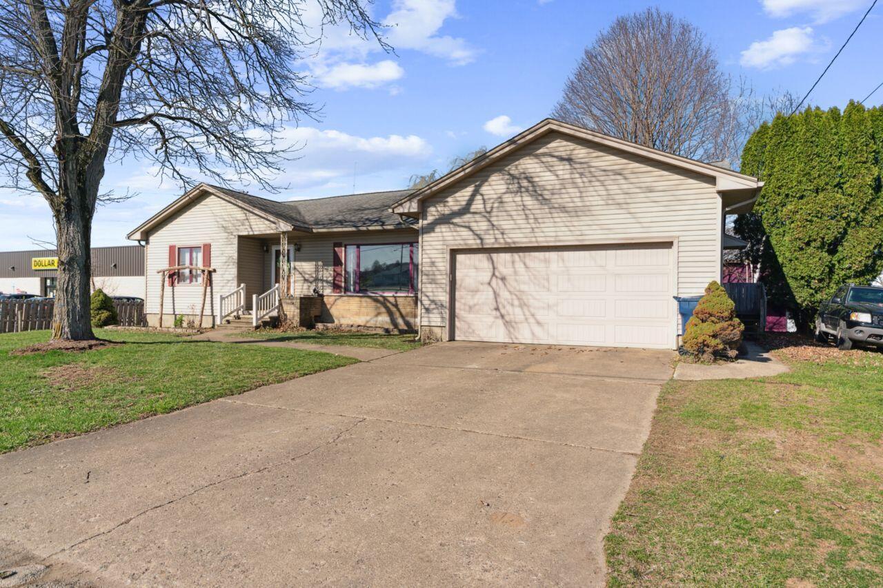 14799 Millersburg Road, Danville, Ohio image 1