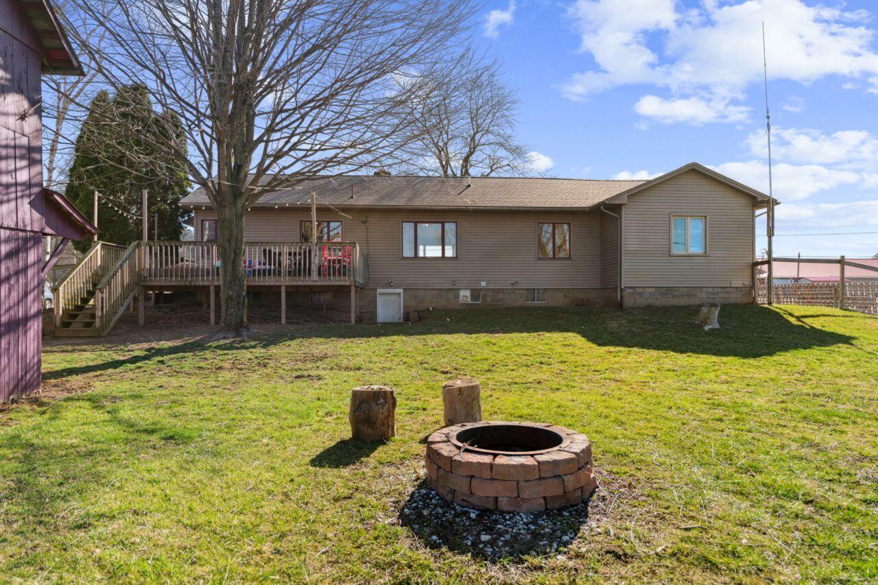 14799 Millersburg Road, Danville, Ohio image 2