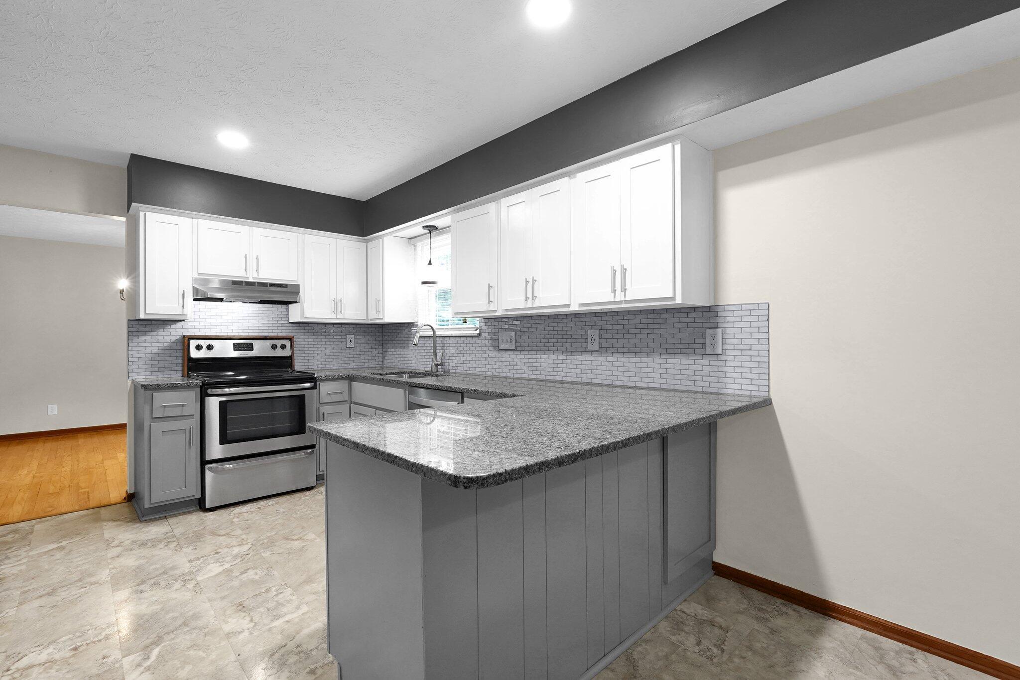 11831 Woodbridge Lane, Baltimore, Ohio image 11