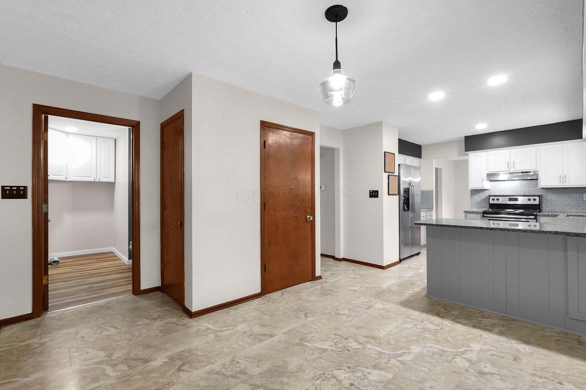 11831 Woodbridge Lane, Baltimore, Ohio image 17