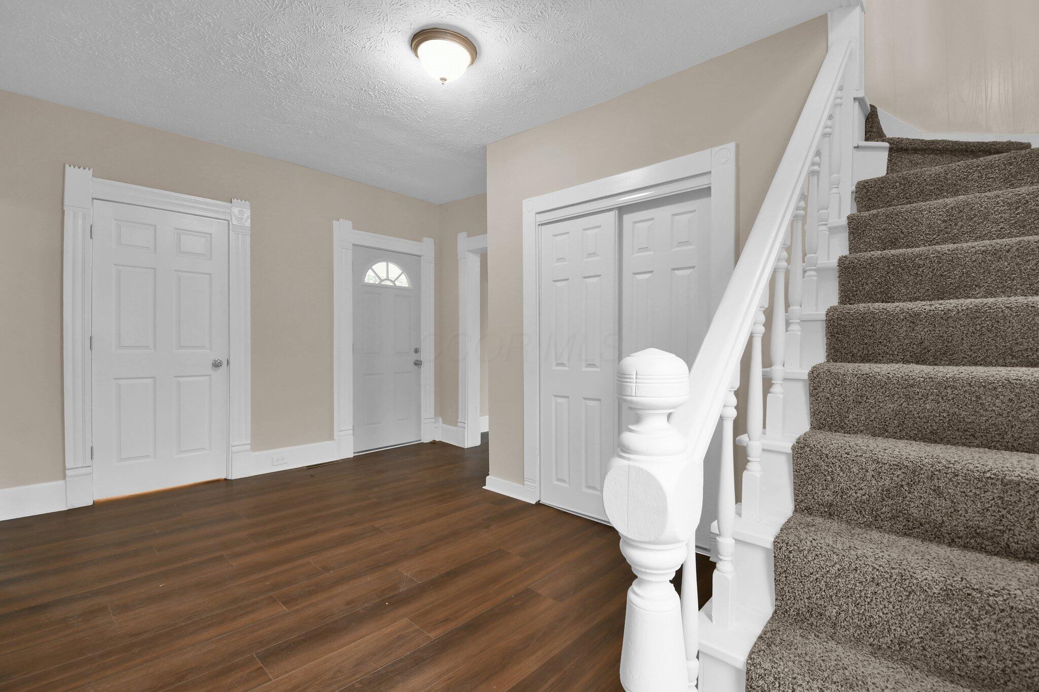 216 Coshocton Avenue, Mount Vernon, Ohio image 4