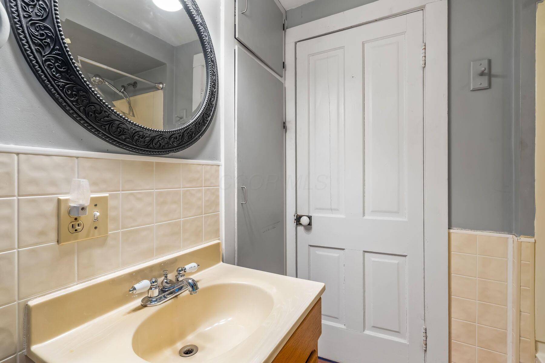 215 E Charles Street, Bucyrus, Ohio image 19