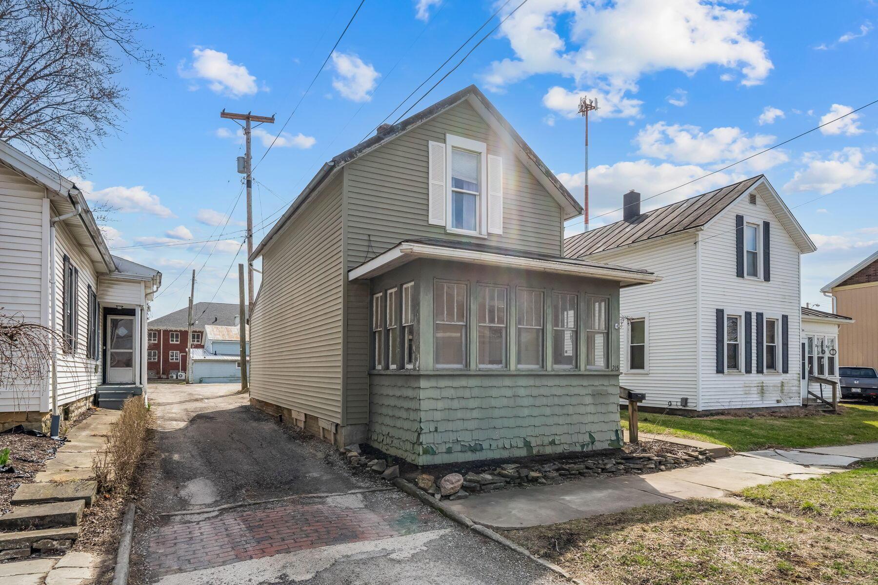 215 E Charles Street, Bucyrus, Ohio image 5
